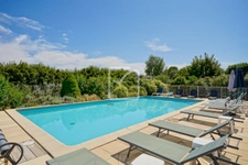 Propriété unique avec gite et piscine 1