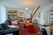 Maison de caractère centre bourg 9