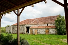 Fermette sur plus d'une hectare terrain 28