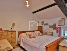 PROPRIETE AVEC 2 GITES INDEPENDANTS ET PISCINE 23