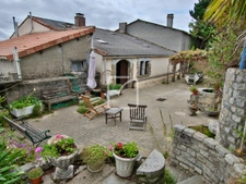 Proche L'Absie 4/5 chambres et piscine 24