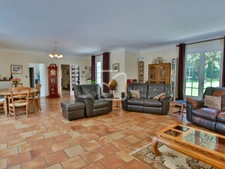 Belle propriété sur 1 hectare de terrain 15