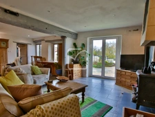 PROPRIETE AVEC 2 GITES INDEPENDANTS ET PISCINE 9