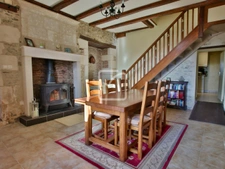 Maison avec gîte et dépendances 2