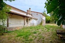 Fermette sur plus d'un hectare de terrain  22