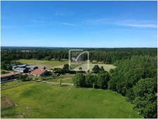 DEUX-SÈVRES  - DOMAINE UNIQUE DE 84 HECTARES - BOIS, ETANG,  17