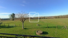 GRANDE MAISON 238 M2,  8 PIECES TERRAIN 5800 M2  2
