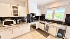 Maison avec piscine, loft indépendant et jardin clos 8