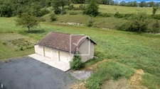 LONGERE EN PIERRE DE STANDING de 204 m2 HAB  SUR 6 HECTARES  14