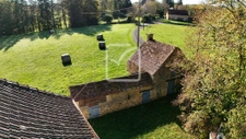 Maison en pierre de caractère avec grand potentiel. 5