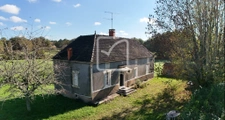 Maison en pierre de caractère avec grand potentiel. 4