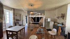 Maison en pierre de caractère avec grand potentiel. 9
