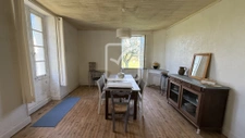 Maison en pierre de caractère avec grand potentiel. 14