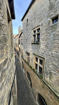 Idéal  investisseur Bel Immeuble en Pierre avec Galerie D'ar 8