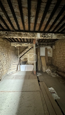 Idéal  investisseur Bel Immeuble en Pierre avec Galerie D'ar 11