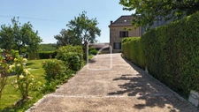 Grande maison familiale en pierre   Volumes, confort et pote 1