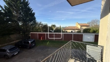Appartement T3 avec balcons, cave et chauffage collectif   G 4