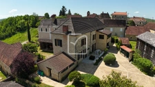 Grande maison familiale en pierre   Volumes, confort et pote 16