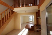 A  LOUER T1 en duplex