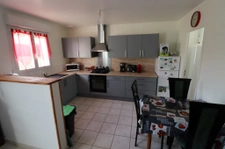 PAVILLON de plain pied de 2014, 90m2, 3 chambres, sur un ter