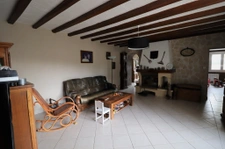  Maison familiale avec piscine de 176m2.  