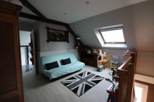  Maison familiale avec piscine de 176m2.  