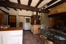 Belle longère sur une propriété de 2.7 ha boisés. 