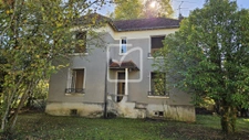 Maison individuelle à rénover avec jardin et garage  1
