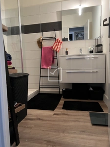 CENTRE VILLE : TRES BEL  APPARTEMENT T2 REFAIT A NEUF  6