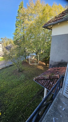 Maison individuelle à rénover avec jardin et garage  13