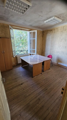 Maison individuelle à rénover avec jardin et garage  6