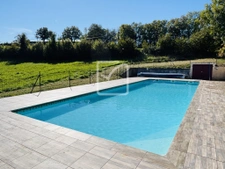 10 mn de BEAULIEU SUR DORDOGNE : EXCEPTIONNELLE PROPRIETE AV 14
