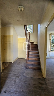 Maison individuelle à rénover avec jardin et garage  2
