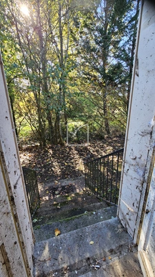 Maison individuelle à rénover avec jardin et garage  7