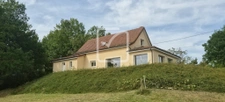 Sur les hauteurs de PUY D ARNAC, l'élégance d'une maison com 2