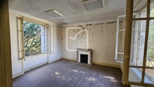 Maison individuelle à rénover avec jardin et garage  4
