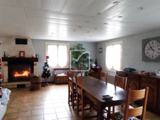 Maison spacieuse avec hangar carrelé 2