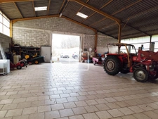 Maison spacieuse avec hangar carrelé 11