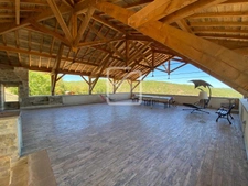 MAGNIFIQUE PROPRIETE EN PIERRE AVEC ACTIVITE TOURISTIQUE SUR 26
