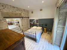 MAGNIFIQUE PROPRIETE EN PIERRE AVEC ACTIVITE TOURISTIQUE SUR 23
