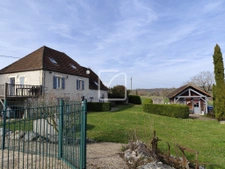 BEL ENSEMBLE EN PIERRE AVEC VUE PANORAMIQUE 1