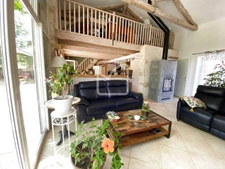 MAGNIFIQUE PROPRIETE EN PIERRE AVEC ACTIVITE TOURISTIQUE SUR 6