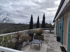 Maison familiale à l'abri des regards 9