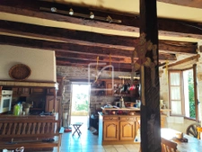Maison en pierre pleine de charme et de surprises 8