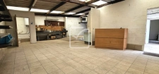 Immeuble dont hangar et garages de 216 m2 sur terrain de 570 4