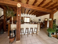 Maison au calme avec piscine et terrain arboré 9