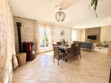 Plain-pied avec piscine et studio, proche de Brive 5