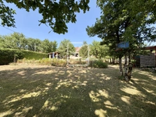 Maison au calme avec piscine et terrain arboré 17