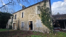 ancienne maison en pierre sur plus de 3300m2 de terrain 12