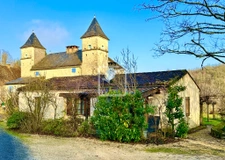 Propriété de caractère avec demeure Quercynoise, piscine, ma 14